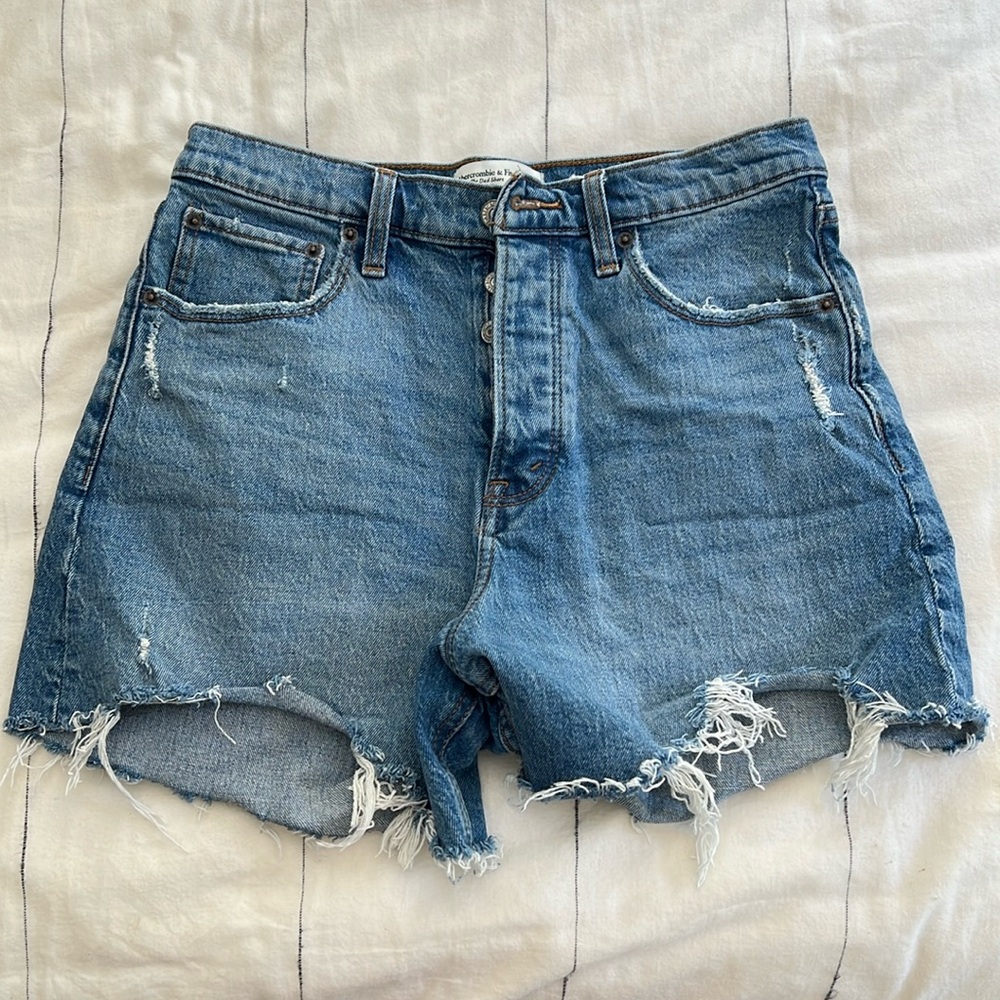 Abercrombie high-rise dad shorts